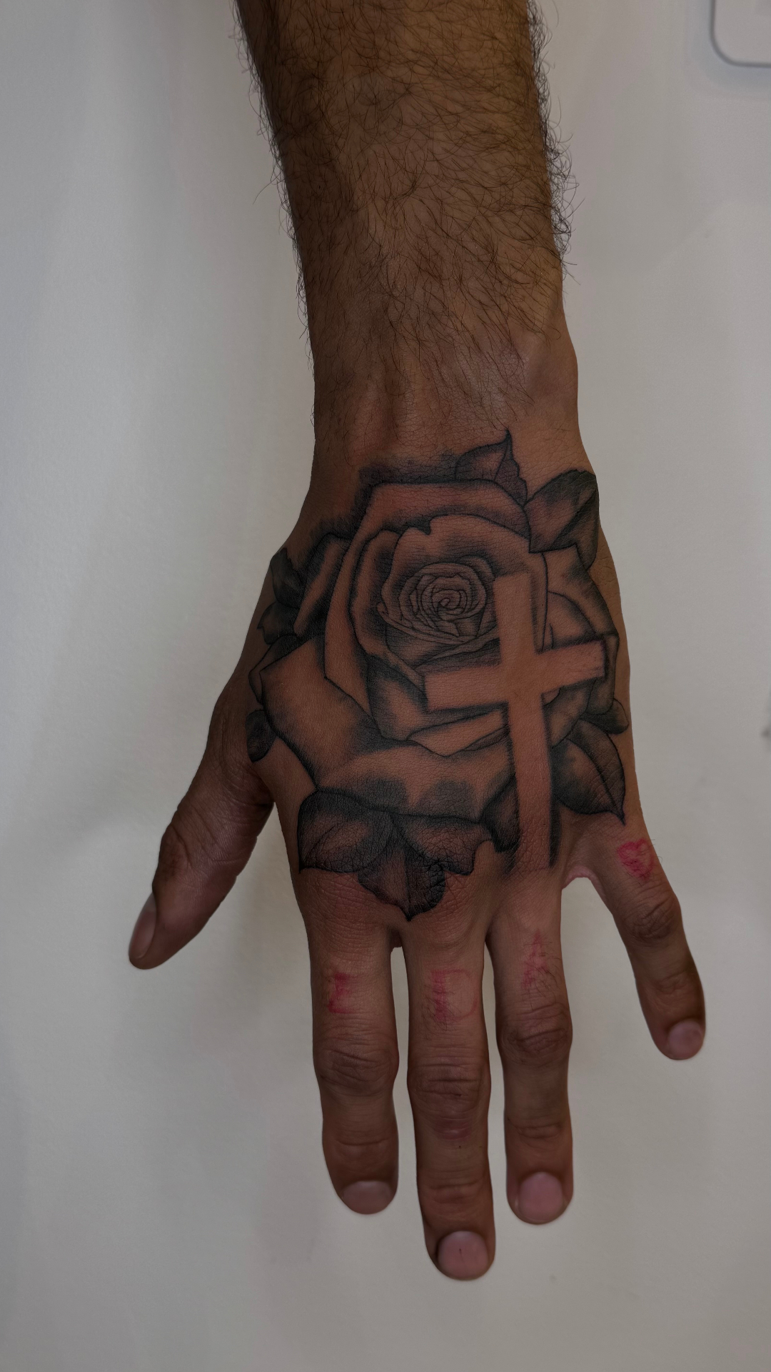 Chicano main — rose & croix black & grey